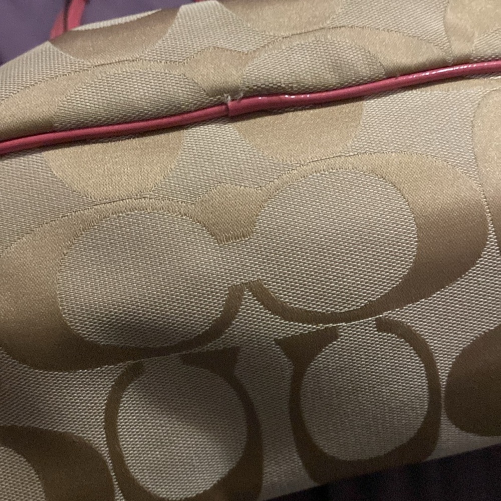 🇺🇸Coach purse pink with kisslock 🩷 - Picture 9 of 13